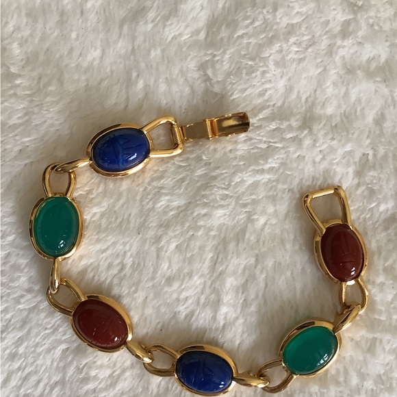 Trifari Scarab Beetle Bracelet - Picture 2 of 8